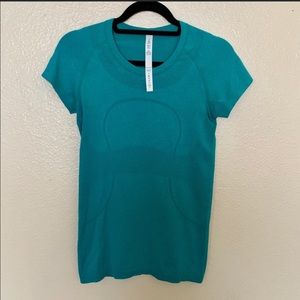 Lululemon Swifty short sleeve t shirt size 6